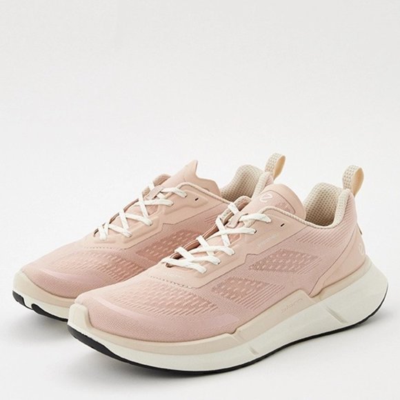 ECCO Women's Biom 2.2 Low Breathru Sneaker - Picture 2 of 13